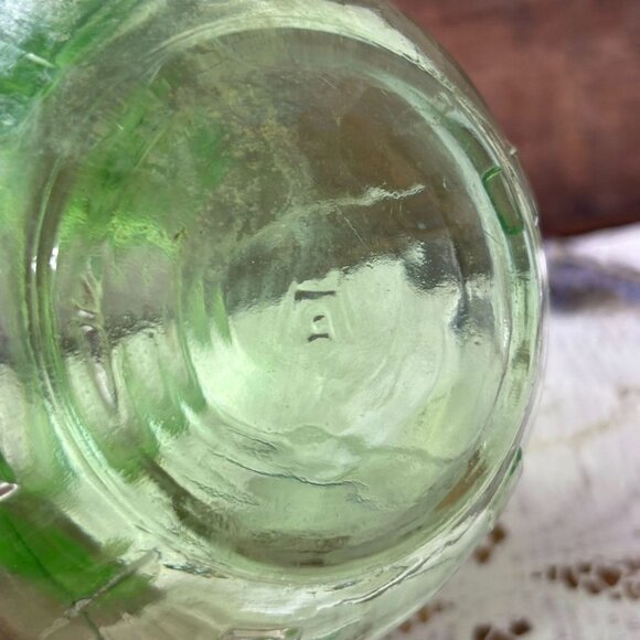 Vintage Green Uranium Depression Glass Hazel Atlas Syrup Pitcher With Handle & S - Picture 5 of 8